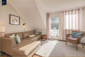 TV, DVD-spiller og stereoanlegg