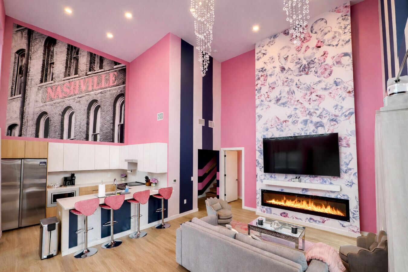 Smart TV, fireplace, ping pong