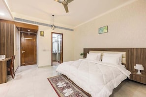 1 bedroom, desk, iron/ironing board, travel cot