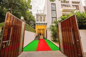 Exterior - Calm Living in the City (Gurugram)