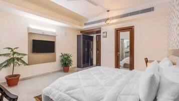1 bedroom, iron/ironing board, WiFi