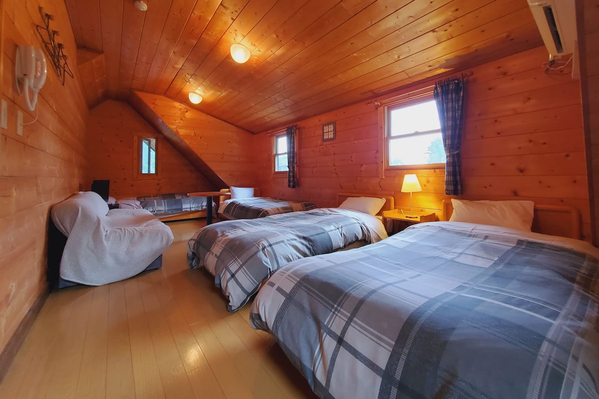 四人房, 无烟房 (Log House with Sofa Bed) | 免费 WiFi