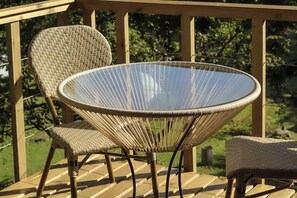 Outdoor dining - House in the Tree near Bogota SOPHIA (Útica)