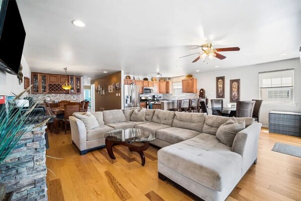 Smart TV, video games, DVD player