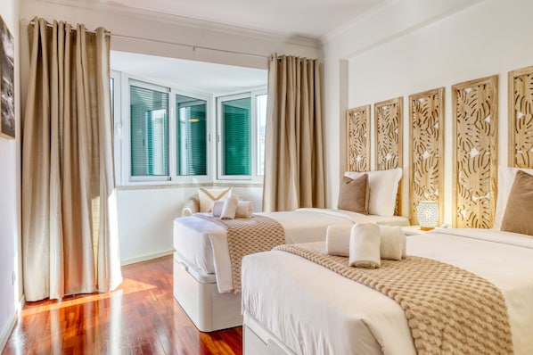 3 bedrooms, in-room safe, iron/ironing board, free WiFi