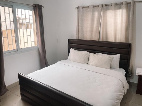 1 sovrum, strykjärn/strykbräda, wi-fi och sängkläder