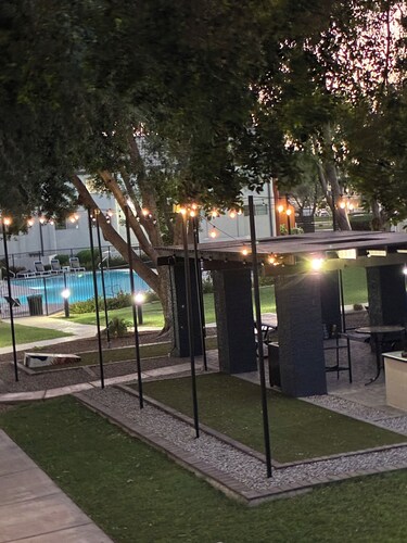 ASU Sky Harbor Cubs WMopen Fast Wi-Fi 2desk 2pools 1spa hot tub