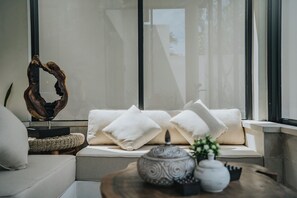 Flat-screen TV - Villa Manna Ubud (Ubud)