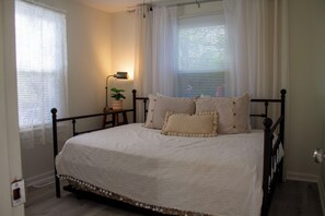 2 soverom, wi-fi (inkludert) og sengetøy