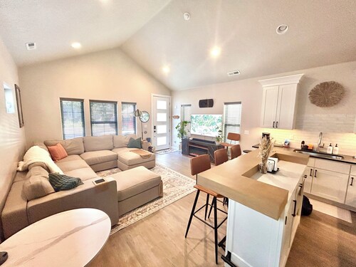 Charming Boise Retreat - Ideal Central Location!