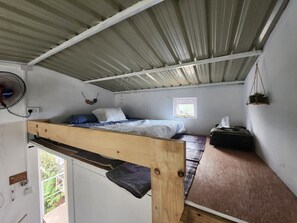 1 bedroom, desk, iron/ironing board, WiFi