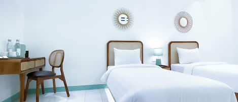 Superior Twin Room | Desk, free WiFi