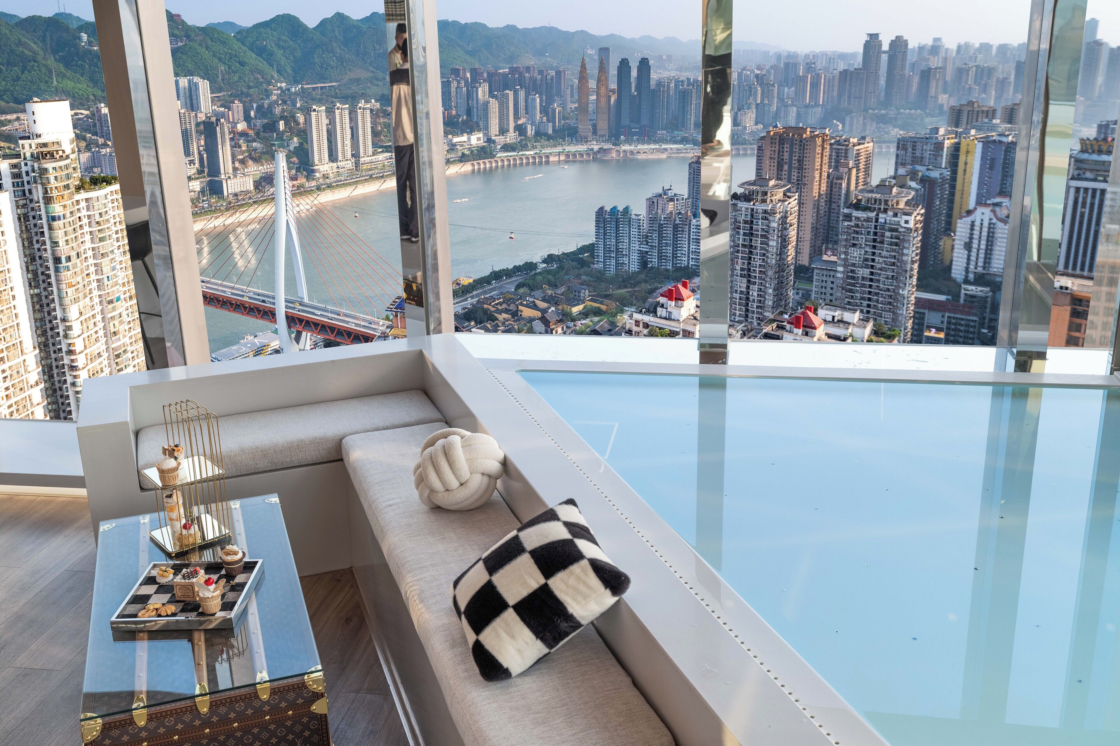 Photo - Chongqing Indition High Altitude Hotel