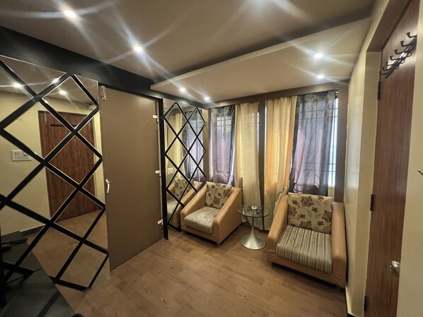 Lobby - Dreamz Lodge (Bengaluru)