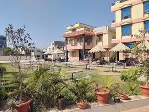 Front of property - Hotel Maharani Resort & Bar near Jaipur Airport (Jaipur)