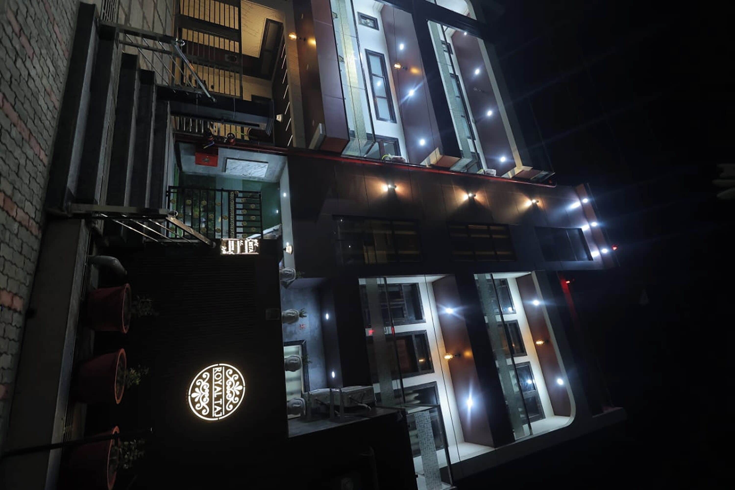 المنشأة من الخارج