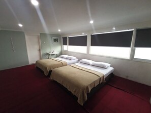 Chambre Familiale avec lits jumeaux