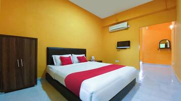 Free WiFi, bed sheets