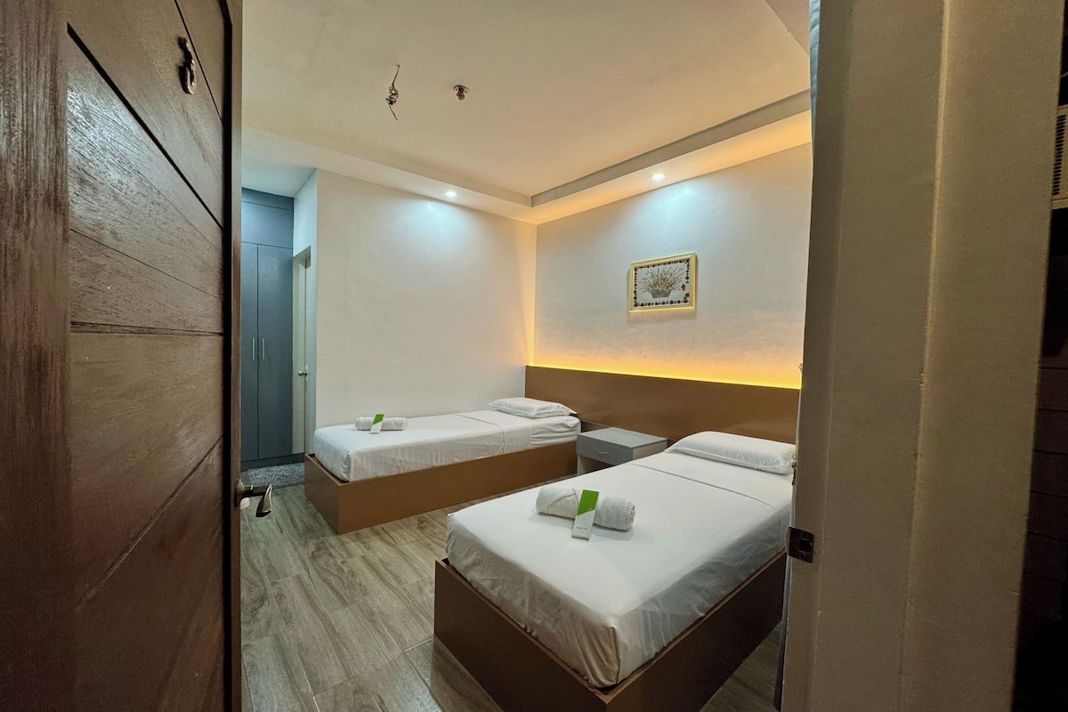 Deluxe Twin kamer | Een bureau, gratis wifi, beddengoed