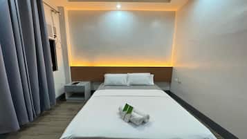 Desk, free WiFi, bed sheets