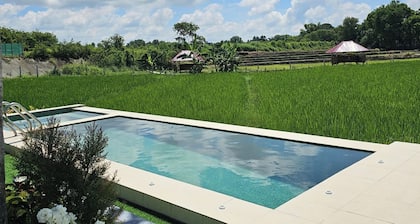 Tres Marias Farmhouse with Pool