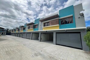 Exterior - Serenity Suites (San Rafael)