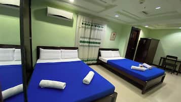 Standard Quadruple Room