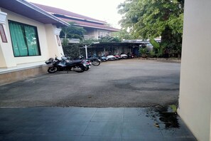 Free self parking