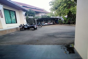 Free self parking