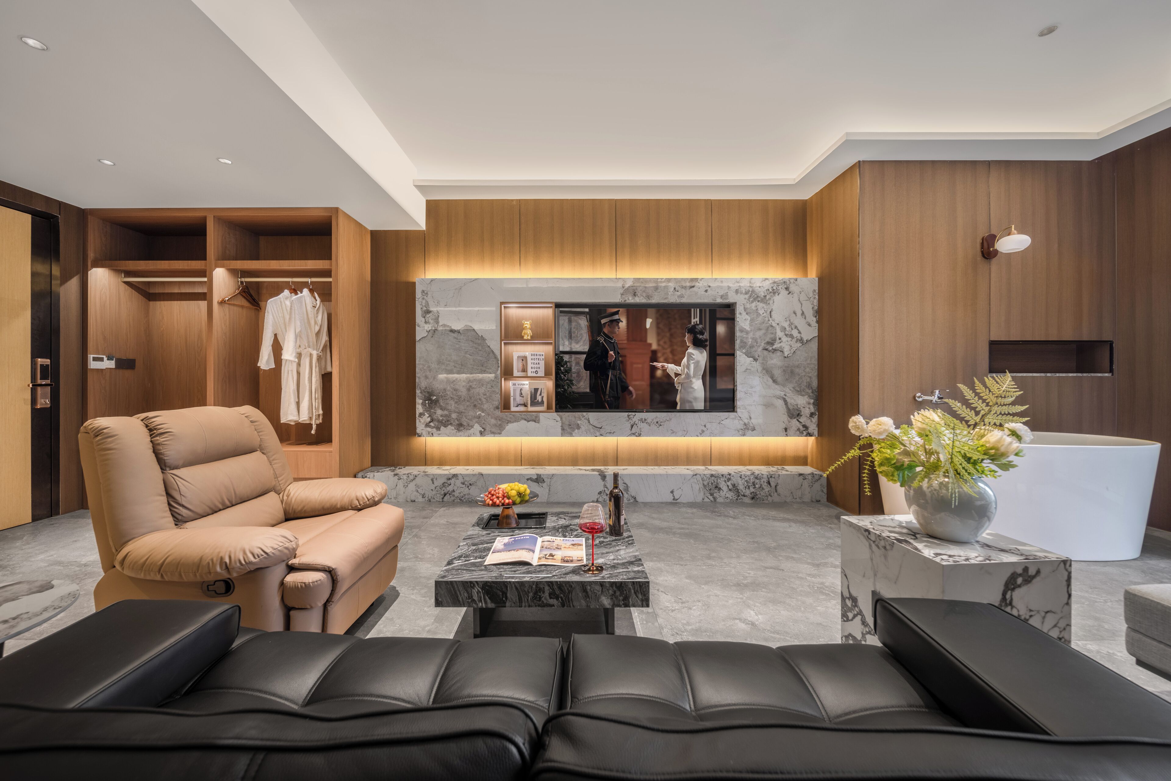 Suite Premium | Edredón, escritorio, espacio para trabajar con laptop y wifi gratis 