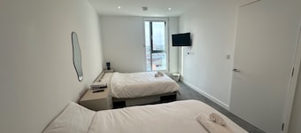 2 Bedroom Apartment - Sleeps 6