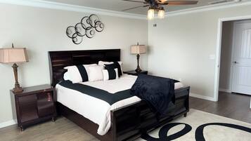 3 bedrooms, iron/ironing board, WiFi, bed sheets