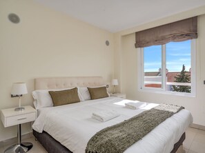 2 habitaciones, escritorio y acceso a internet 