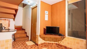 Mezzanine Suite