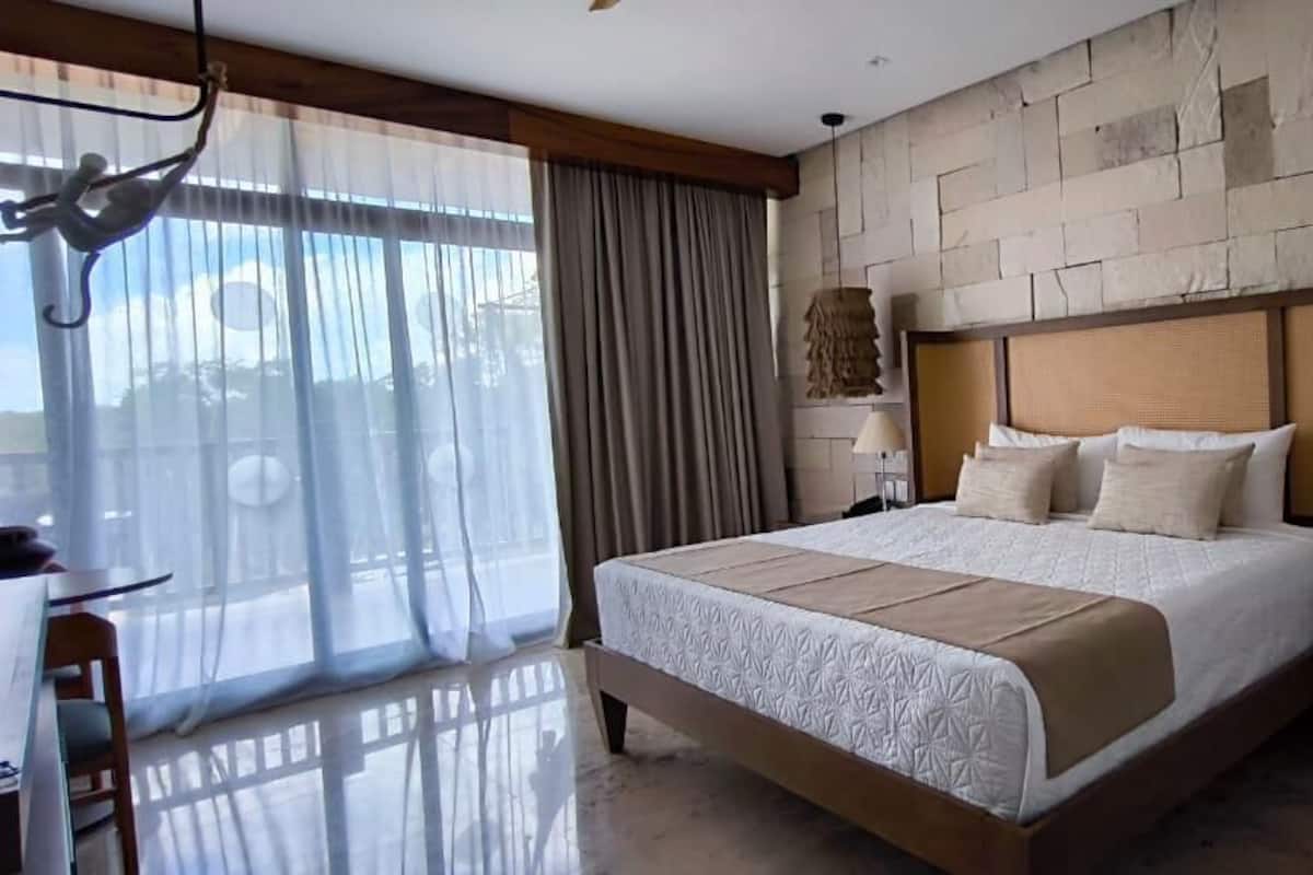 Standard Room, Balcony, Garden View