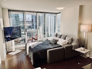 1 habitación, tabla de planchar con plancha, wifi y ropa de cama 