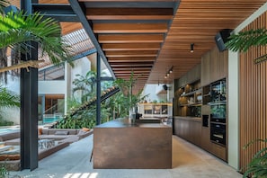 Deluxe Villa, Pool View | Private kitchen