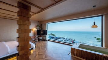 Elite Double Room, Sea View | Desk, laptop workspace, blackout curtains, soundproofing