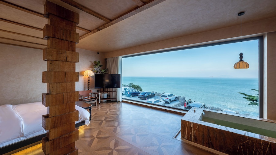 Qingdao Innland sea-view designer