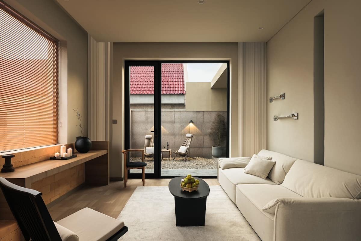 Senior-Zweibettzimmer, Terrasse, Meerblick | Schreibtisch, laptopgeeigneter Arbeitsplatz, Verdunkelungsvorhänge