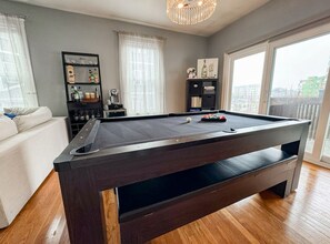 Game room - Southie Condo - Near Subway - Bring Pets - Pool Table (Boston)
