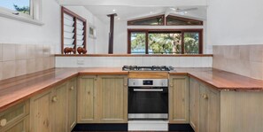 Uuni, liesi, astianpesukone