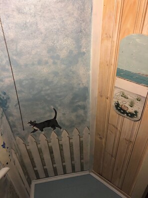 Interior - Pet Friendly Charming 3-bedroom cottage in Cape May with AC, WiFi (Cape May)