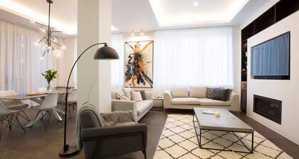 The Block -Spacious and Luxurious 4 bed Apartment