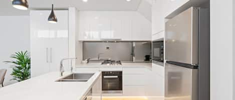 Fridge, microwave, oven, stovetop