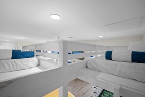 3 bedrooms, desk, iron/ironing board, travel cot