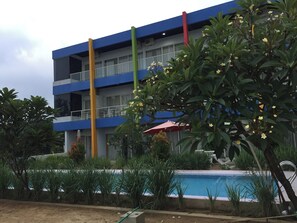 Fachada de la propiedad