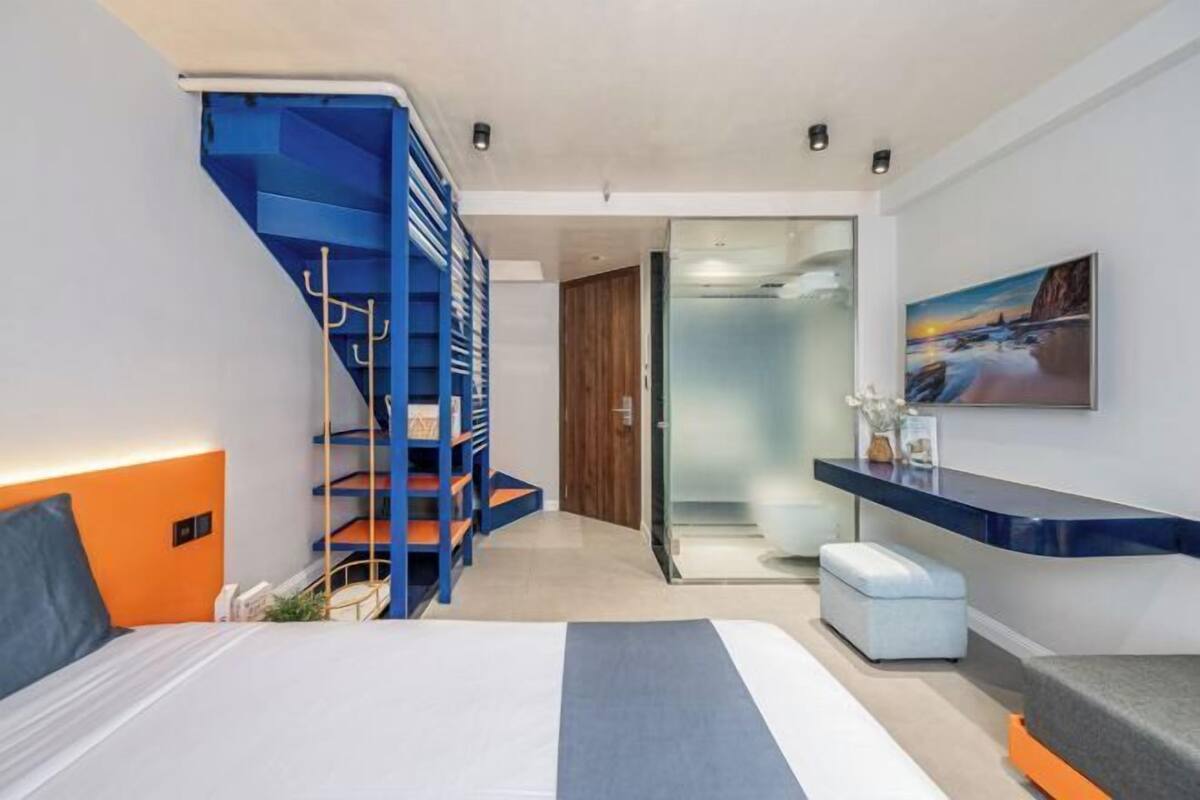 1 bedroom, Egyptian cotton sheets, premium bedding, minibar
