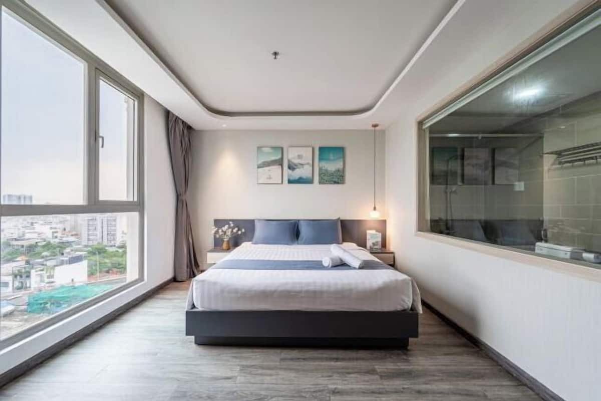 1 bedroom, Egyptian cotton sheets, premium bedding, minibar