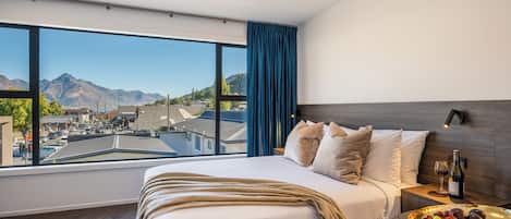 Suite Studio Luxe, 1 grand lit, vue lac